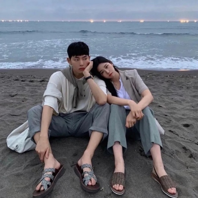 2023最潮最火情侣头像(20张)