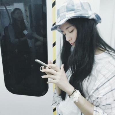 女生文艺范的微信高清头像(精选21张)