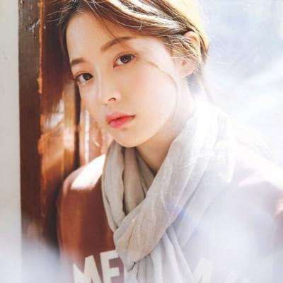 女生文艺范的微信高清头像(精选21张)