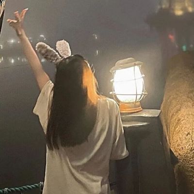 高清清新比较冷漠的情侣头像图片(优选20张)