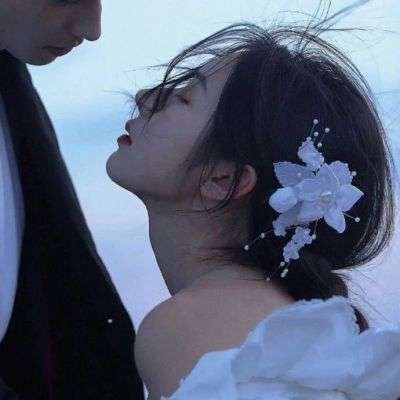 高清清新比较冷漠的情侣头像图片(优选20张)