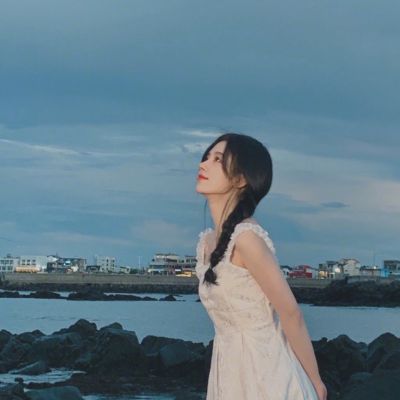 森系美女头像2023长发唯美图片精选(优选20张)