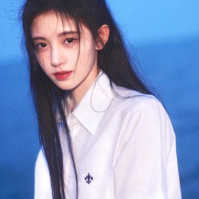 森系美女头像2023长发唯美图片精选(优选20张)