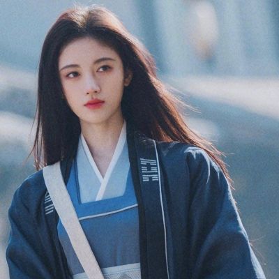 森系美女头像2023长发唯美图片精选(优选20张)