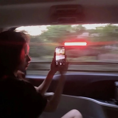 高清漂亮好看的头像酷女生现代图片(22张)