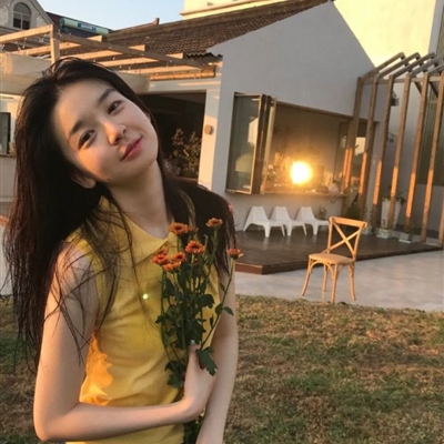 高清漂亮好看的头像酷女生现代图片(22张)