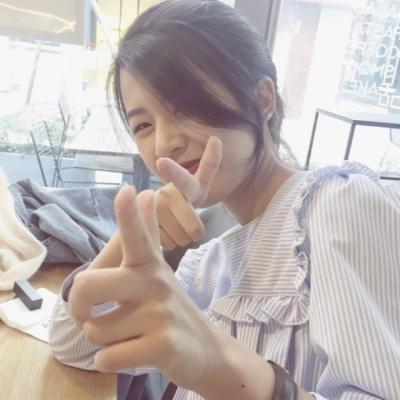 高清阳光好看的简洁微笑女头像图片(20张)