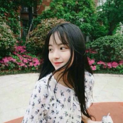 高清阳光好看的简洁微笑女头像图片(20张)