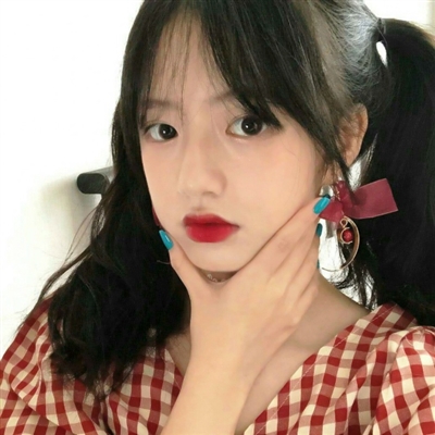 镜头前的时尚女生自拍头像大全(20张)