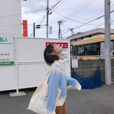 高清时尚好看的头像女生图片(共20张)