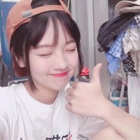 高清时尚好看的头像女生图片(共20张)