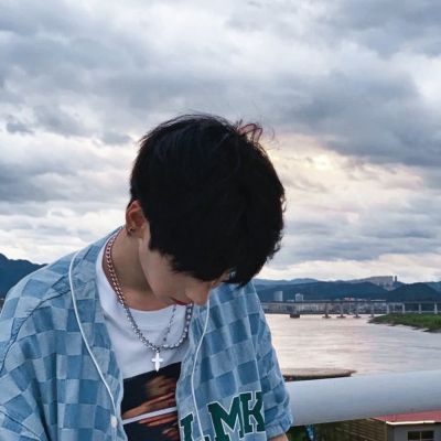 30岁到40岁的男人微信头像(18张)