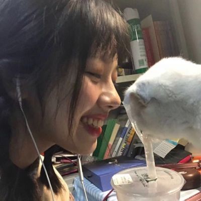 可甜可盐的欧美小姐姐头像真人(优选28张)