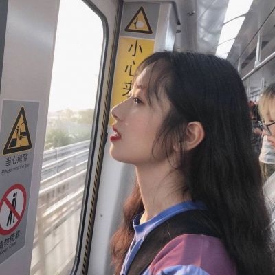 可甜可盐的欧美小姐姐头像真人(优选28张)