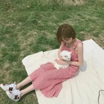 绿色系小清新女生头像(共20张)