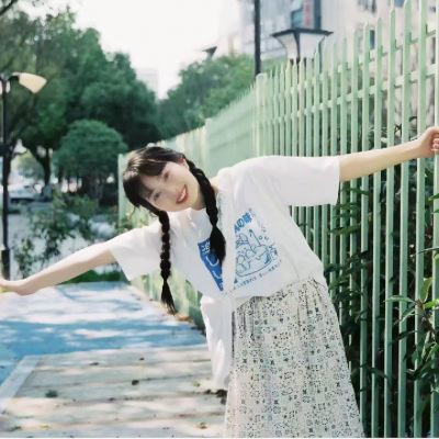 绿色系小清新女生头像(共20张)