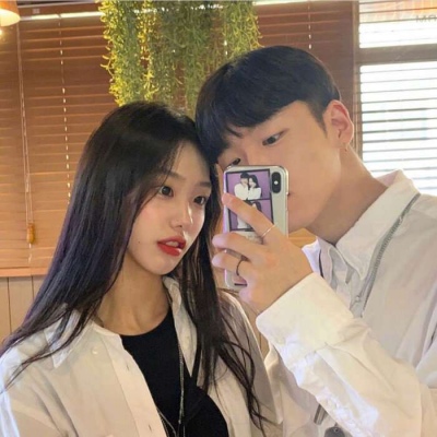 很难找的个性情侣头像真人(16张)