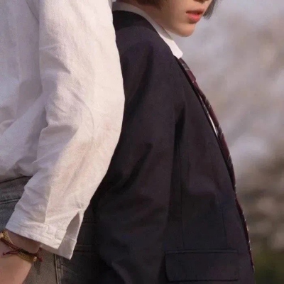 最难找到的情侣头像一人一半(18张)