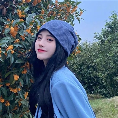 安静又温柔又沉稳的女生头像(20张)