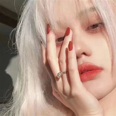 安静又温柔又沉稳的女生头像(20张)