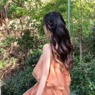 安静又温柔又沉稳的女生头像(20张)