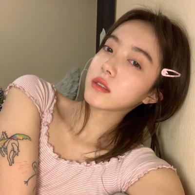 孤傲冷艳淡漠女生头像(精选20张)