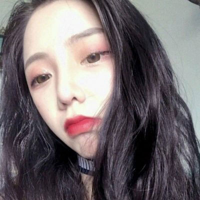 孤傲冷艳淡漠女生头像(精选20张)