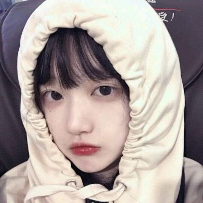 孤傲冷艳淡漠女生头像(精选20张)