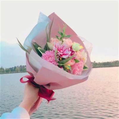 最新适合永久做头像的图片女(18张)