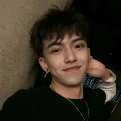 颜值爆表的头像男生(优选20张)