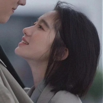 氛围感拉满的情侣头像(18张)