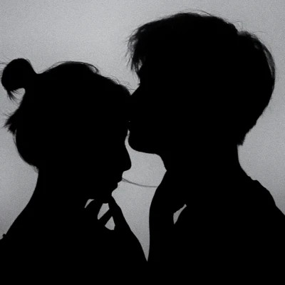 氛围感拉满的情侣头像(18张)