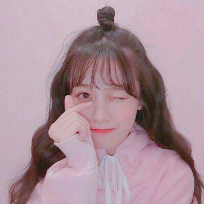 寓意好的甜美粉色系女孩头像图片(18张)