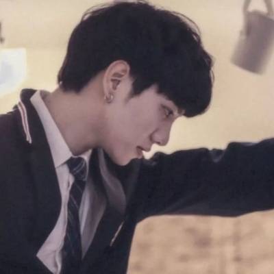 高冷情侣头像一男一女分开真人(34张)