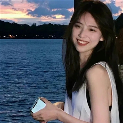 高清好看的高级氛围感女生头像图片(优选22张)