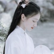 高清唯美意境古风小清新的女生图片(优选20张)