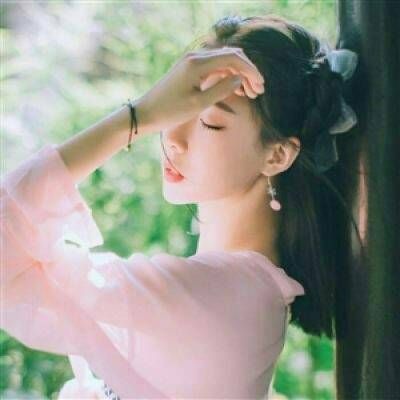 高清唯美意境古风小清新的女生图片(优选20张)