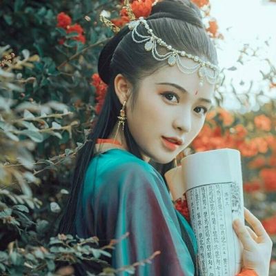 高清唯美意境古风小清新的女生图片(优选20张)