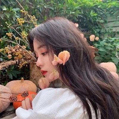 高清游戏美女头像(精选18张)