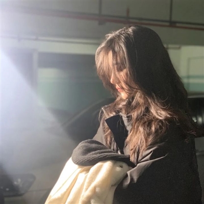 高清游戏美女头像(精选18张)