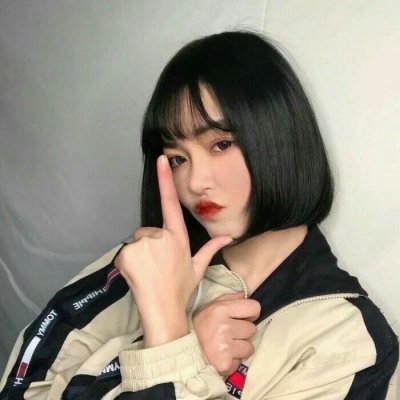 高清好看的高冷女生头像霸气黑色系图片(18张)