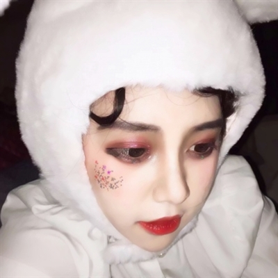 2023非主流女头(共24张)