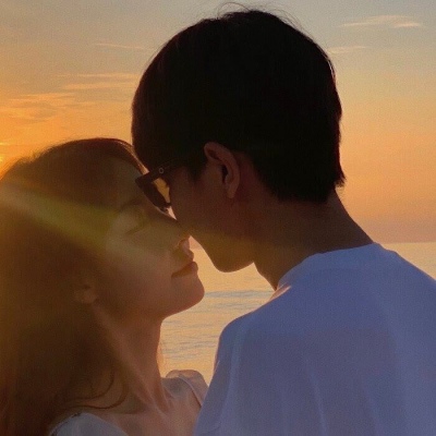 高清微信情侣头像(16张)