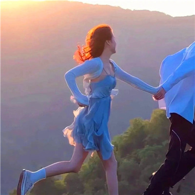 2023年高清超甜超撩的幸福情侣头像(精选18张)