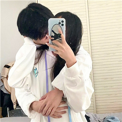 2023年高清超甜超撩的幸福情侣头像(精选18张)