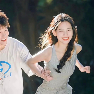 2023年高清超甜超撩的幸福情侣头像(精选18张)