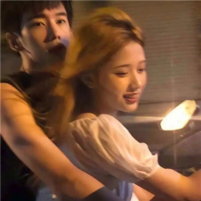 2023年高清超甜超撩的幸福情侣头像(精选18张)