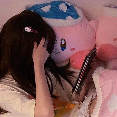 高清氛围感的女生微信头像图片(18张)