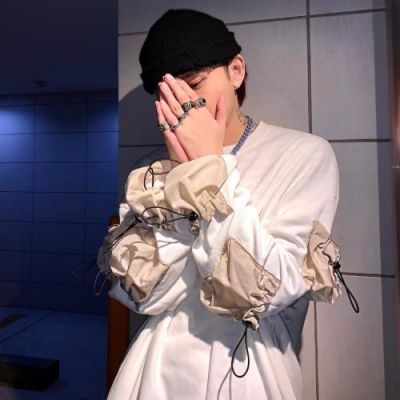 高级感十足的头像男(共18张)