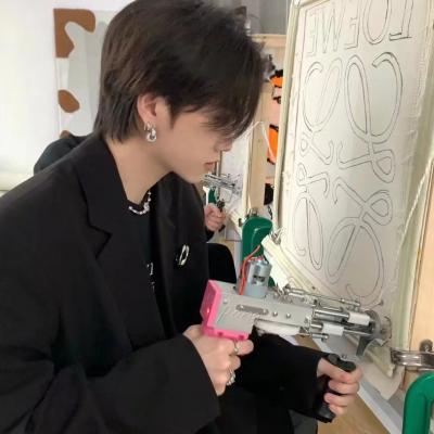 全网最帅的头像黑暗系男(精选28张)